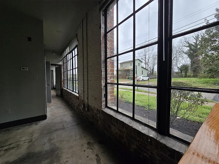 122 Pine St #15 — Photo 10