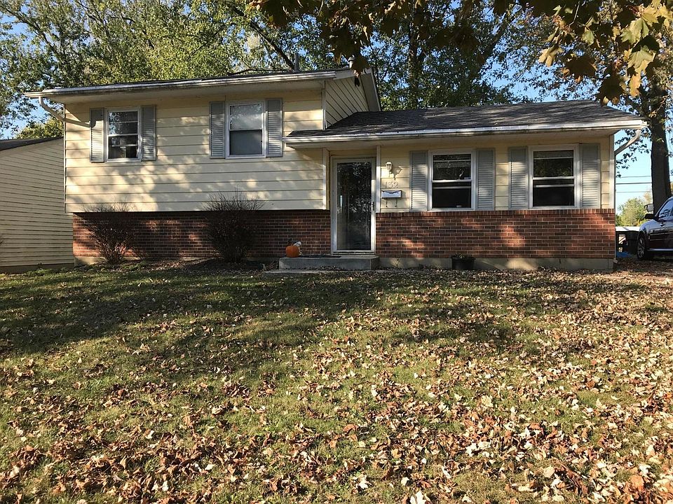 1st image of 132 Deerfield Pl
