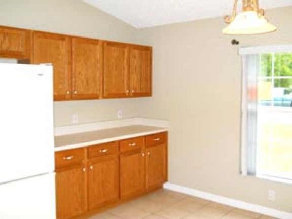 3rd image of 73 Richmond Dr