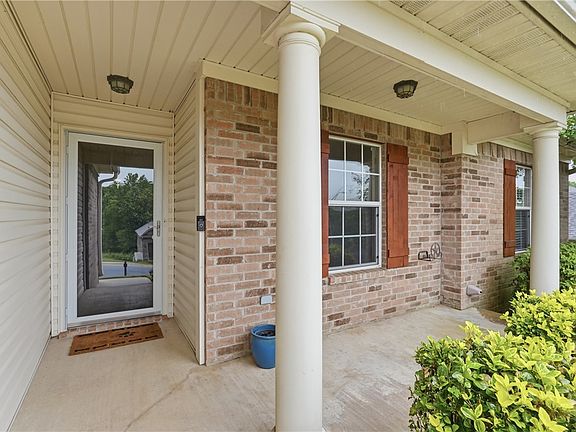 3rd image of 6056 Allwood Dr