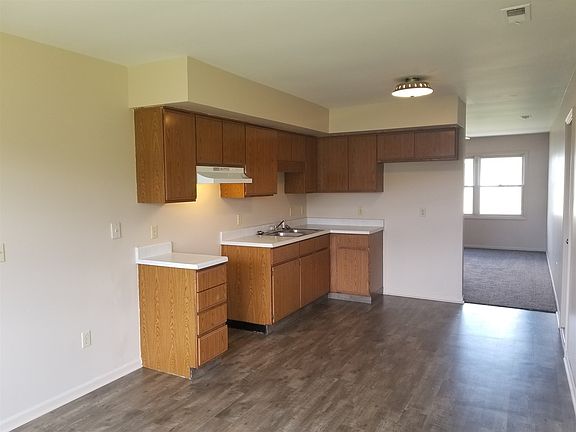 5th image of 1510 Salem Ct