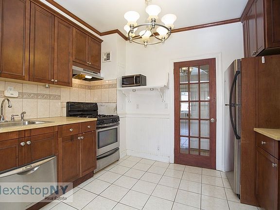 3rd image of 346 E 58th St APT 4A