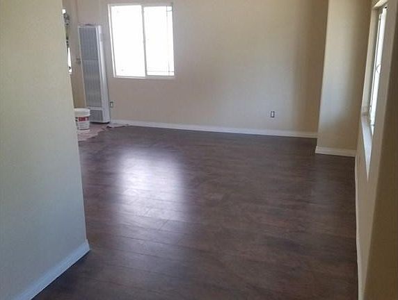2nd image of 10351 Juniper St