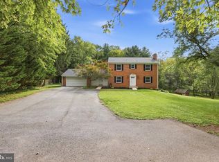 28405 Honeysuckle Dr, Damascus, MD 20872