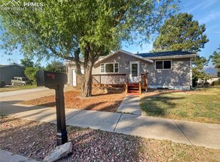 1701 Acacia Dr, Colorado Springs, CO 80907