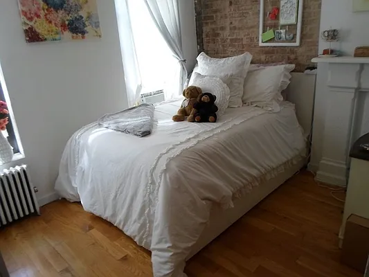 Rented by REAL New York | media 16