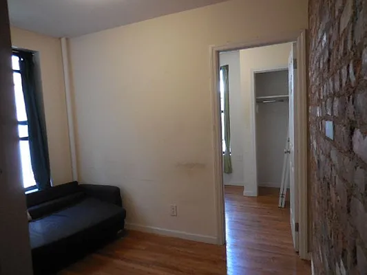 Rented by Aimee Grodanz, LREB | media 4