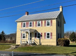 525 Oysterdale Rd, Oley, PA 19547