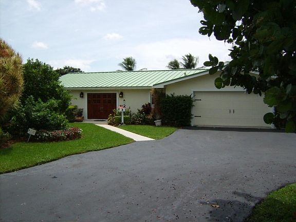 2nd image of 640 Lighthouse Dr