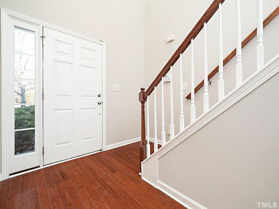 3rd image of 3325 Forrestal Dr
