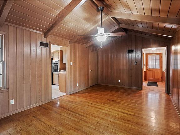 3rd image of 11138 McGee St
