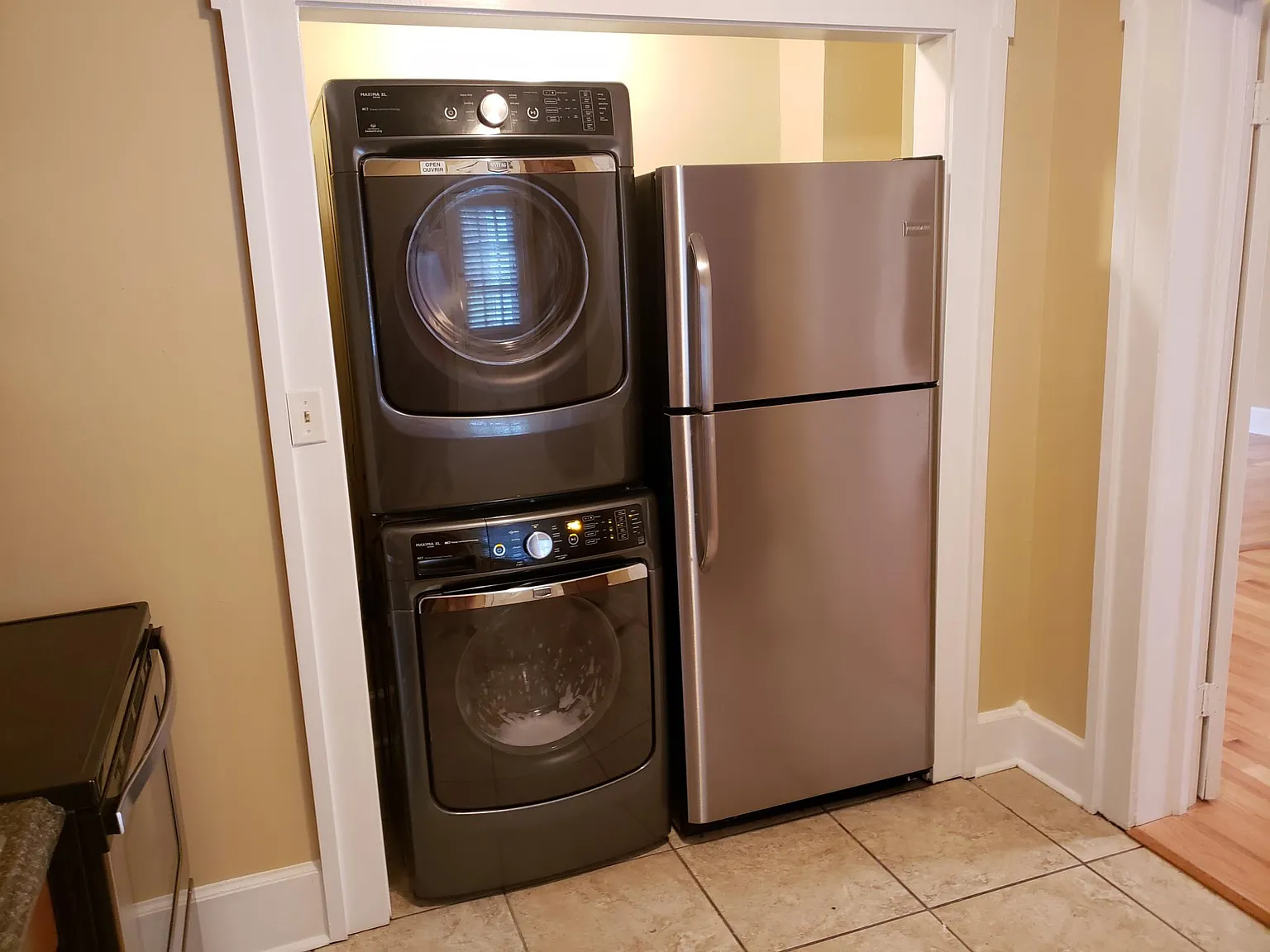 105 S McLemore Ave — Photo 4
