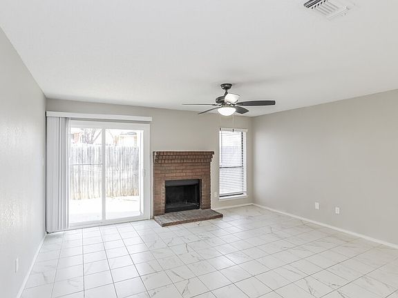 3rd image of 6936 Bentley Ave
