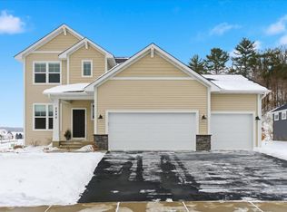 2990 Coventry Cir, River Falls, WI 54022