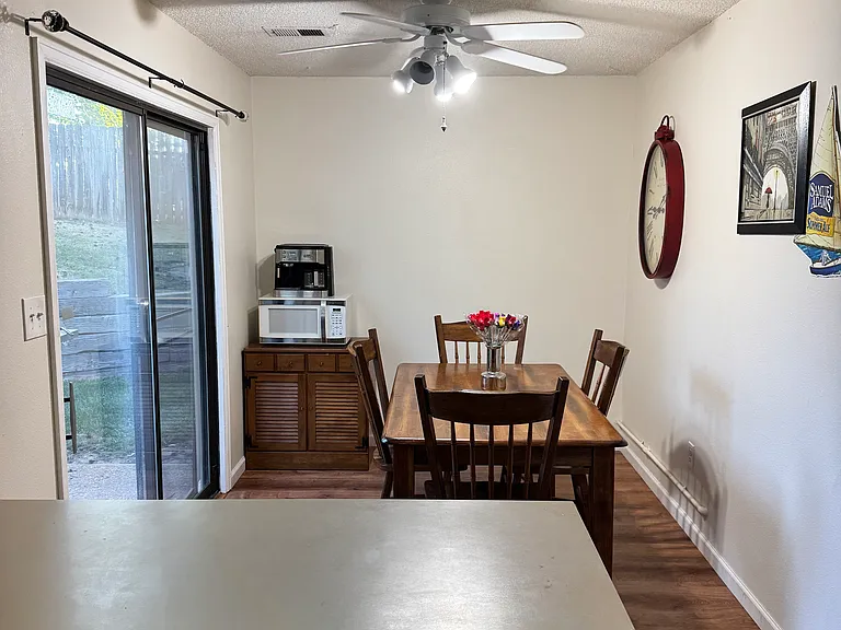 2840 W 21st St #10 — Photo 5