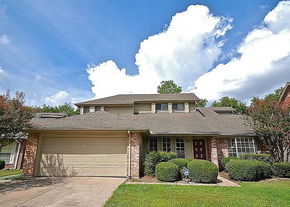1st image of 2927 The Highlands Dr