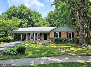 4639 Denpat Ct, Annandale, VA 22003