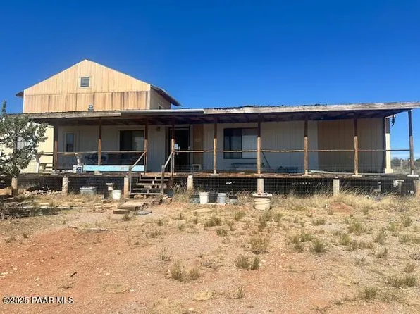 58558 N Shadow Mountain Pkwy, Seligman, AZ 86337