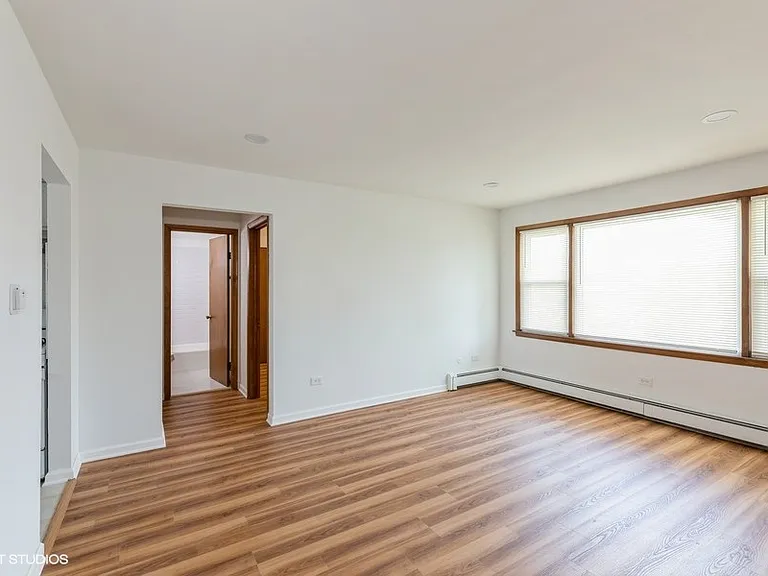 14450 Jefferson Ave #2W — Photo 5