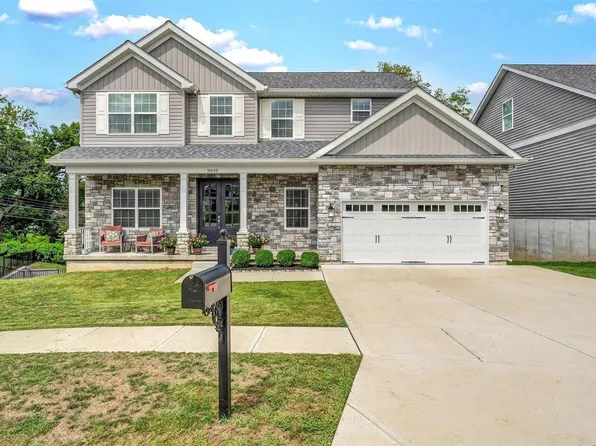 9845 Nitsch Ln, Saint Louis, MO 63123