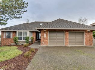 11210 SW Chickadee Ter, Beaverton, OR 97007