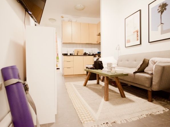 181 E Broadway APT 5D