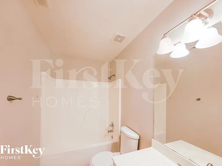 146 Hickory Point Dr — Photo 14