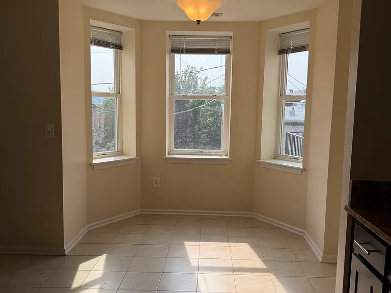 2030 N Calvert St #2 — Photo 8