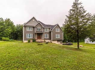 45 Manor Dr W, Poughkeepsie, NY 12603