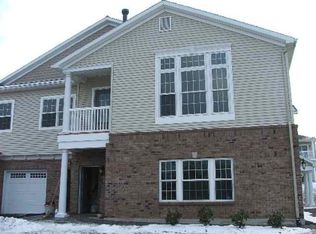 708 Valley Pointe Dr, Niskayuna, NY 12309