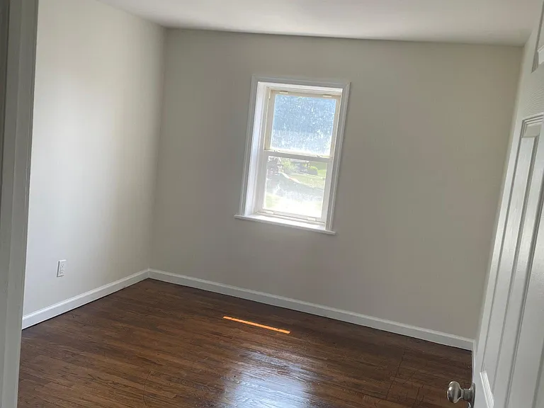 112 W 25th St #1-AP — Photo 3