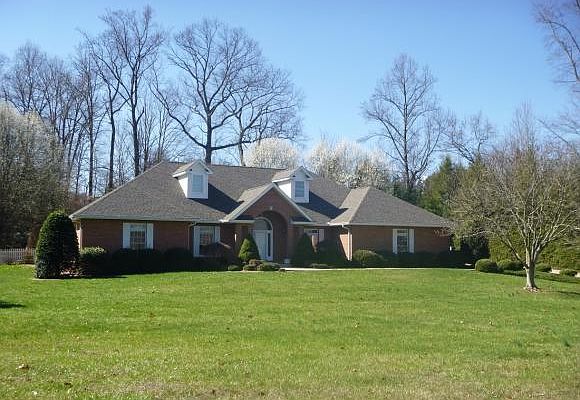 1st image of 1005 Stagshaw Ln