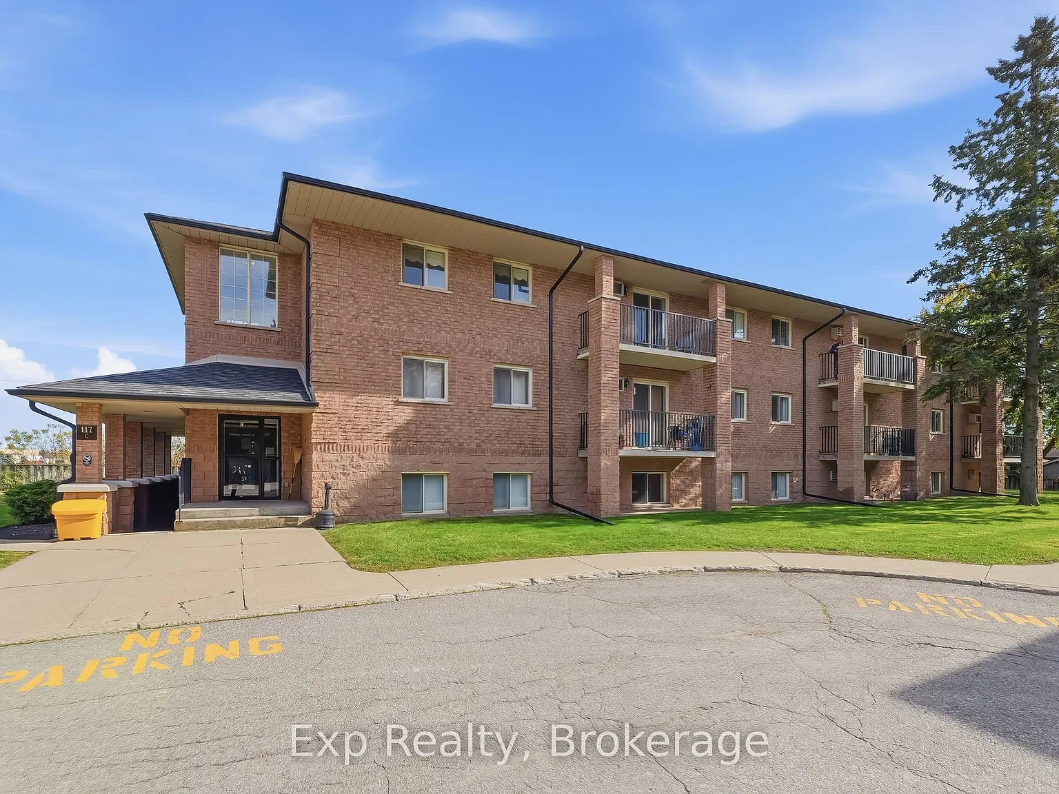 2 bed, $1,780 — Photo 2