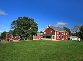 29 Cross St, Topsfield, MA 01983