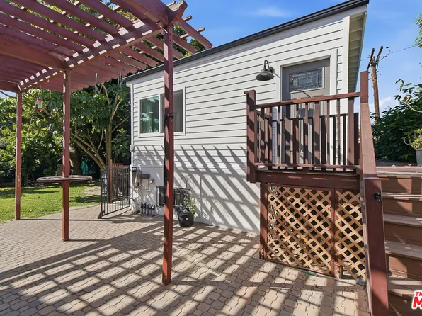 1301 Angelus Ave, Los Angeles, CA