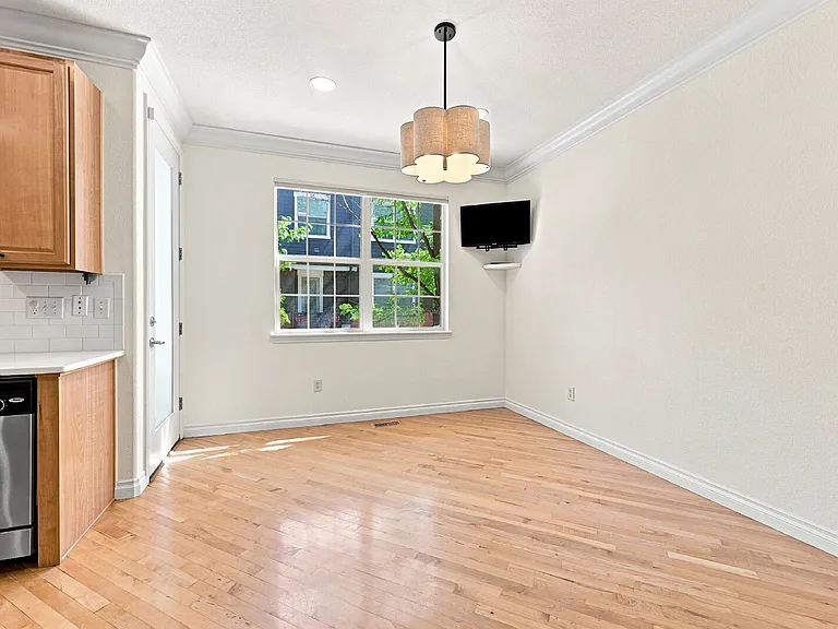 9217 Kornbrust Cir — Photo 9