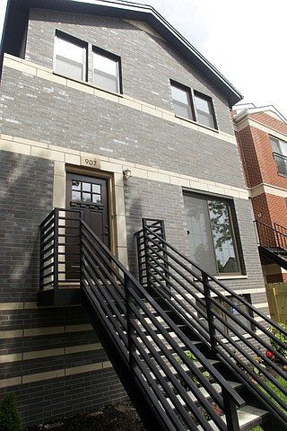 1st image of 907 N Richmond St
