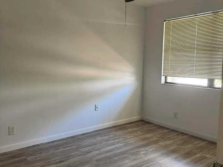 5201 SW 31st Ave #183 — Photo 7