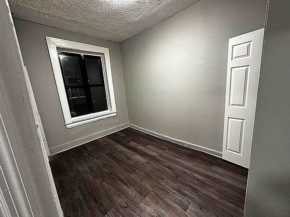 2nd image of 900 E 167th St Unit 25G