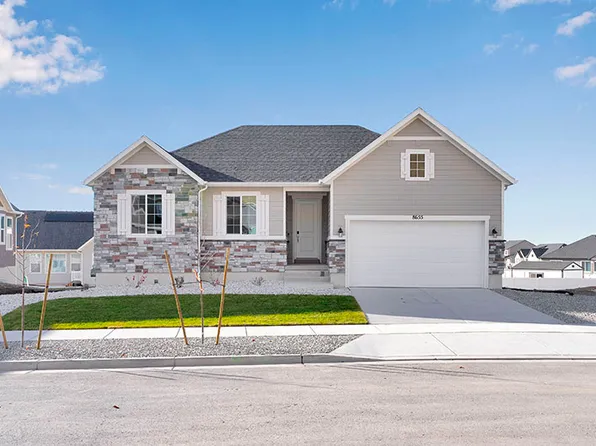 8655 Halloran Ct N, Lake Point, UT 84074