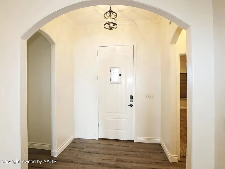 18401 Bradley Ln — Photo 3