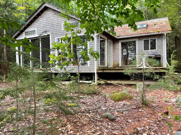 70 Hinkley Cove Road, Mercer, ME 04957