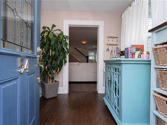 3rd image of 54 Irving Ave