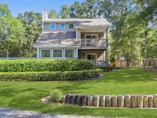 210 Timberidge Rd, Lucedale, MS 39452