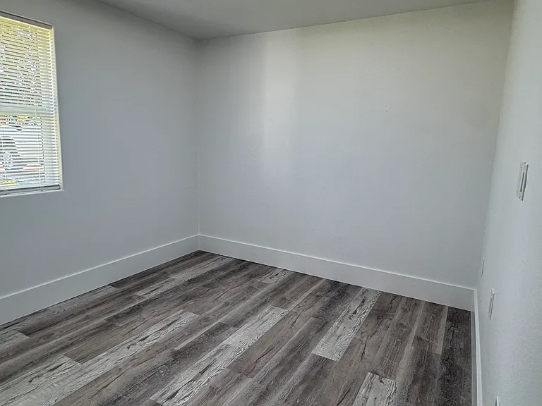 8906 Wadsworth St SW — Photo 5