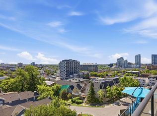 354 SE 2nd Ave NE #302, Calgary, AB T2E 0E4
