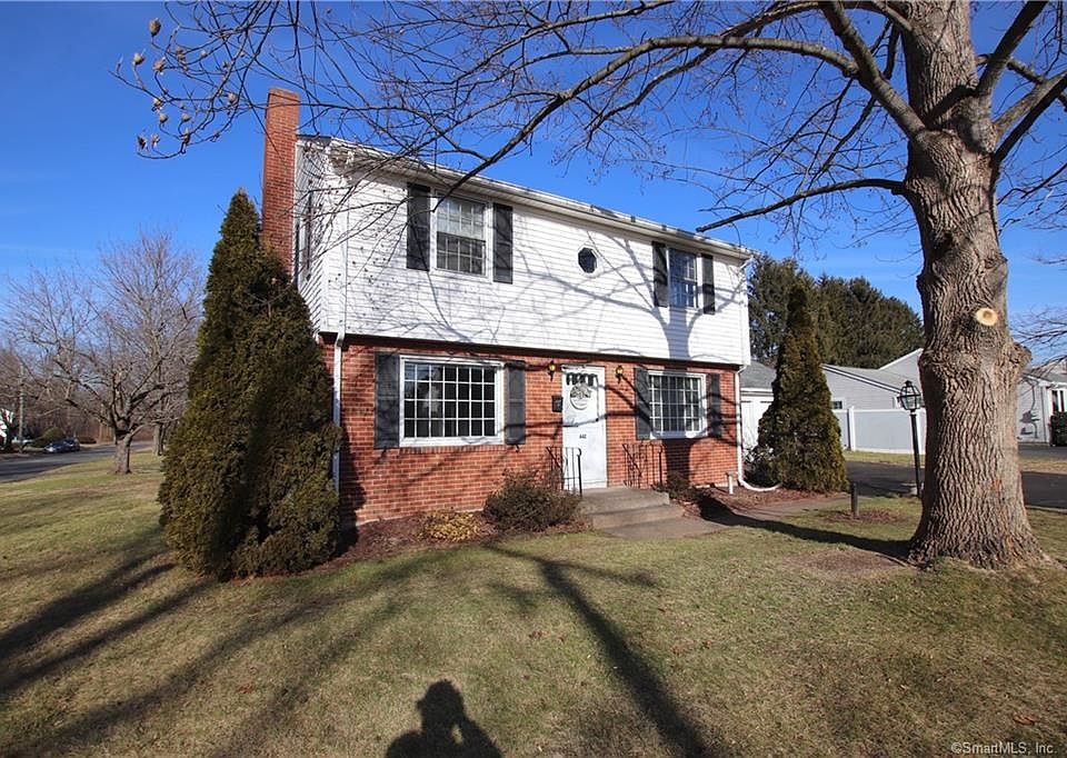 1st image of 442 Forest St