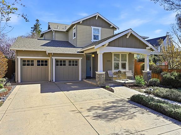 3rd image of 1008 Riverside Dr