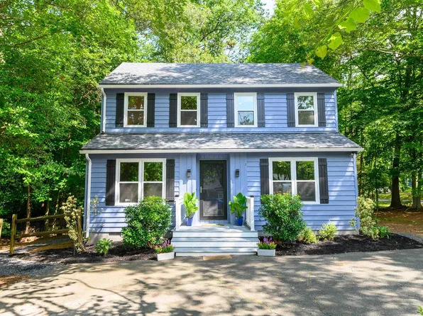 1 Tara Ct, Palmyra, VA 22963