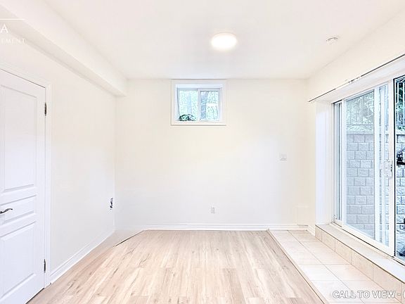 5th image of 22 Risebrough Ave #3